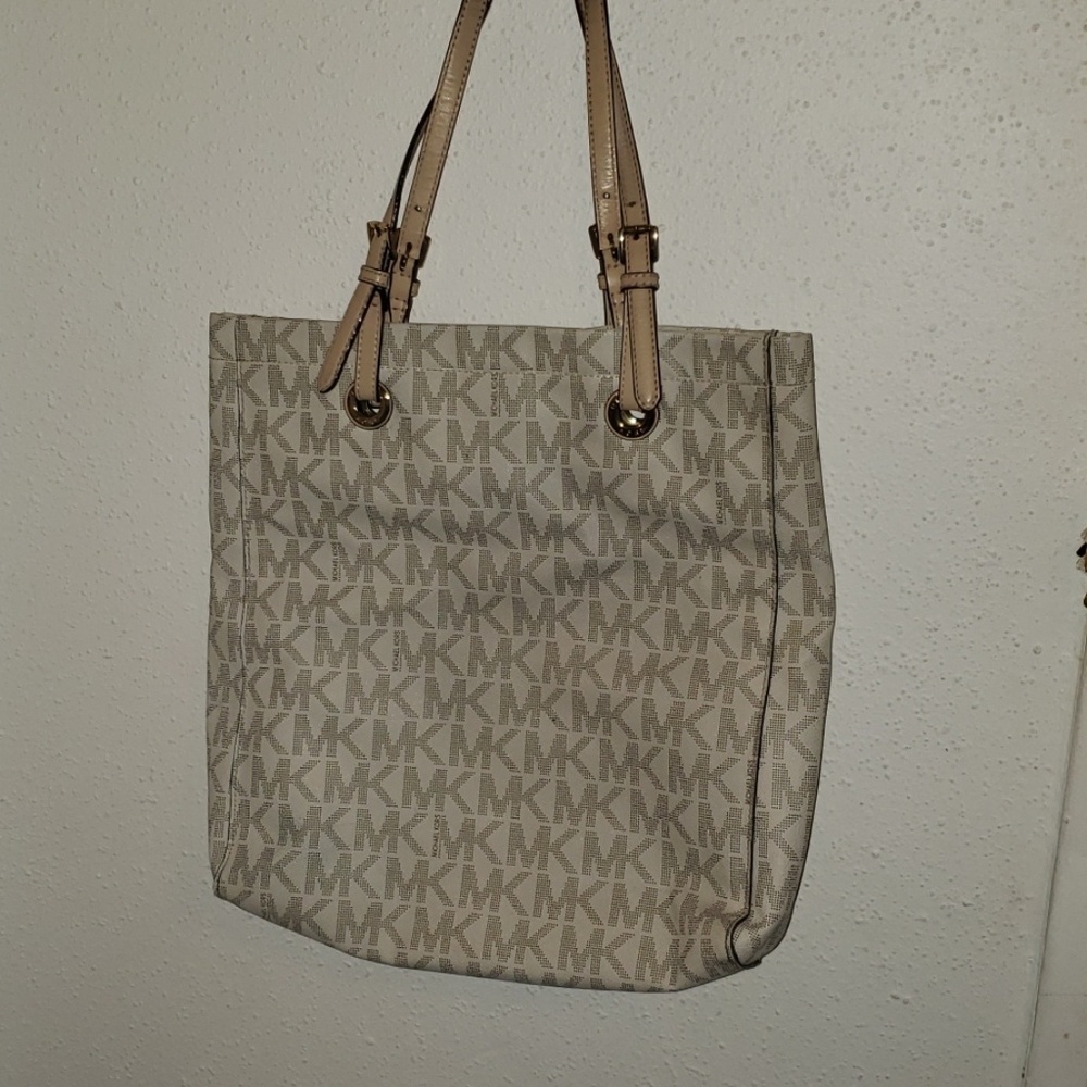 Mk tote